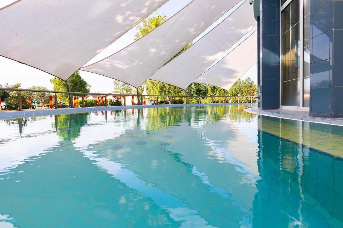 Dom Alex Pri Kupalisku Thermalpark ดูนาจสก้า สเตรด้า ภายนอก รูปภาพ